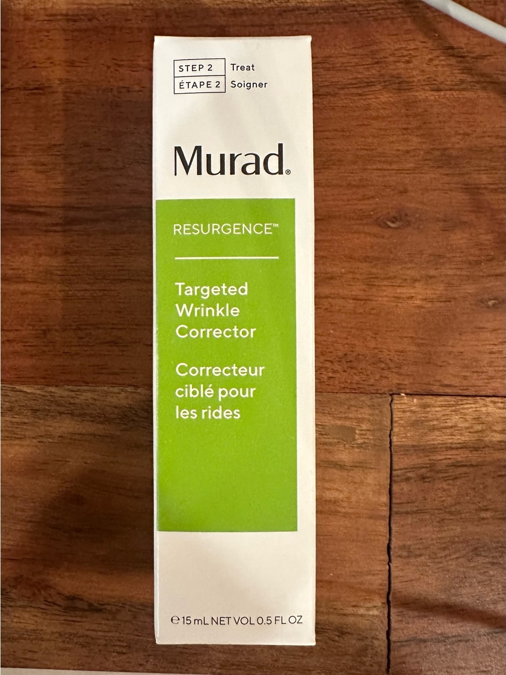 Murad Resurgence Targeted Wrinkle Corrector - Green and White